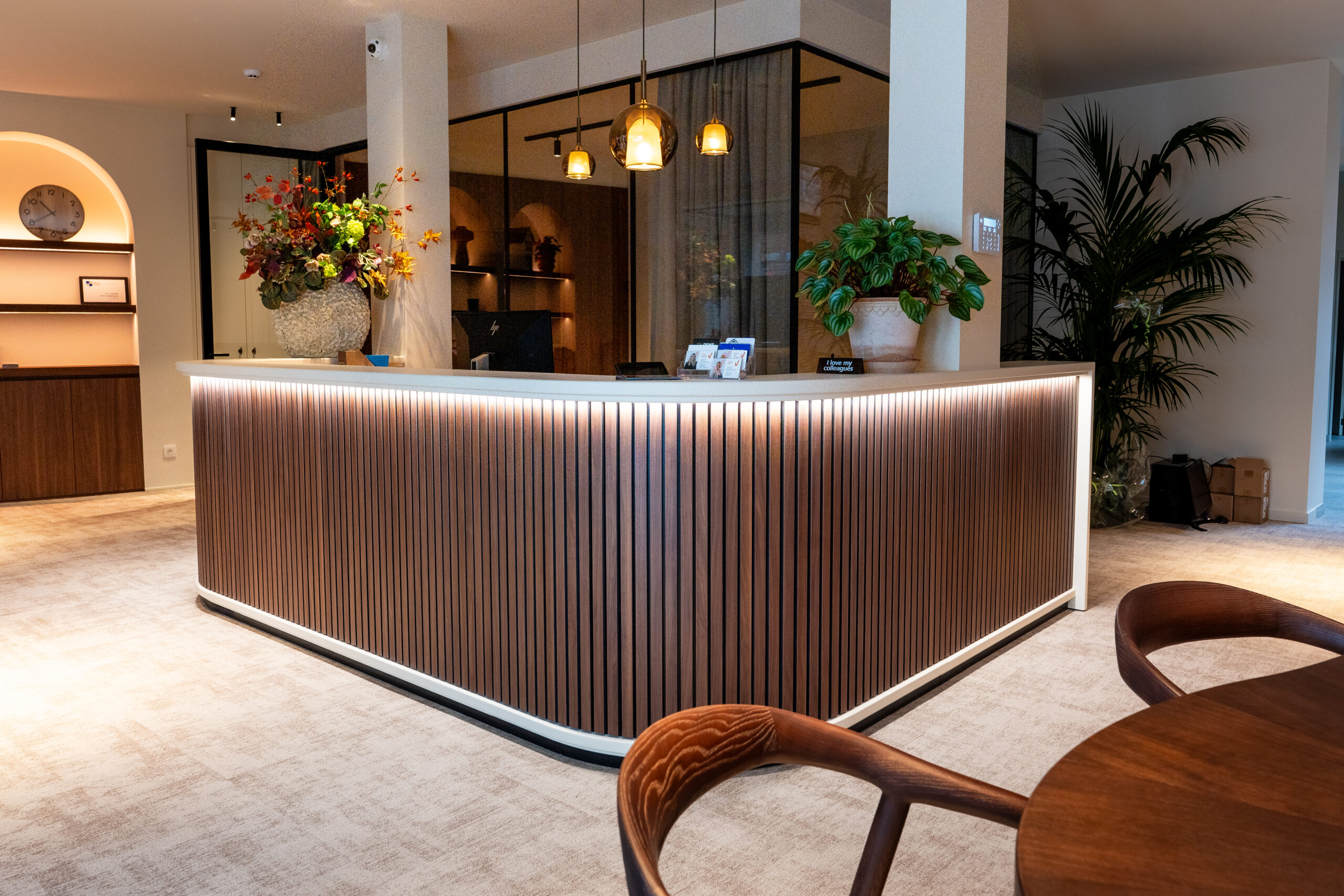 DEWE Interior