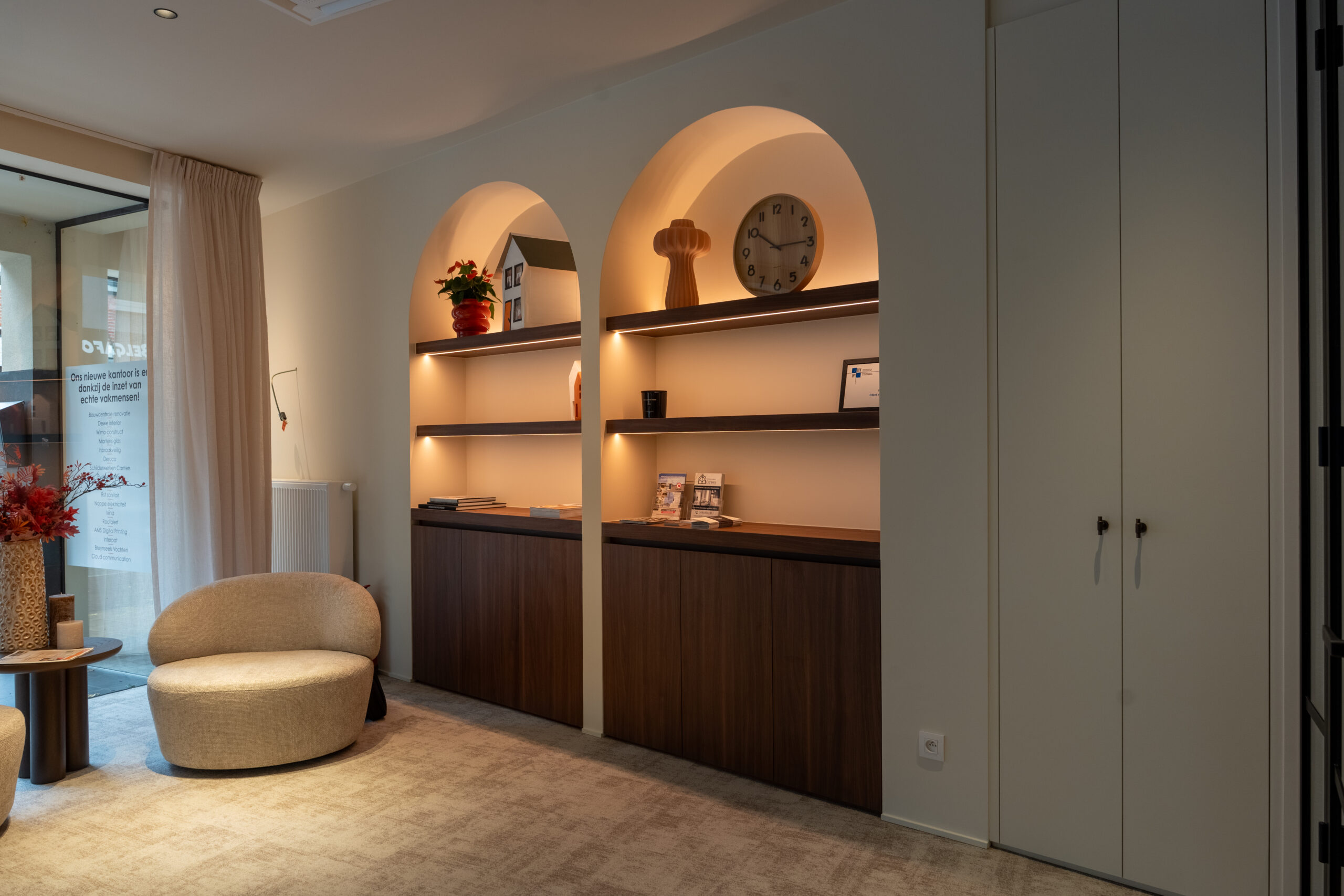 DEWE Interior